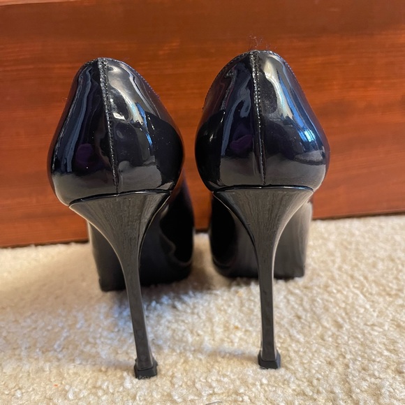 YSL Saint Laurent Tribute Pump - Navy Blue Patent Leather - BEAUTIFUL CONDITION - Picture 8 of 9
